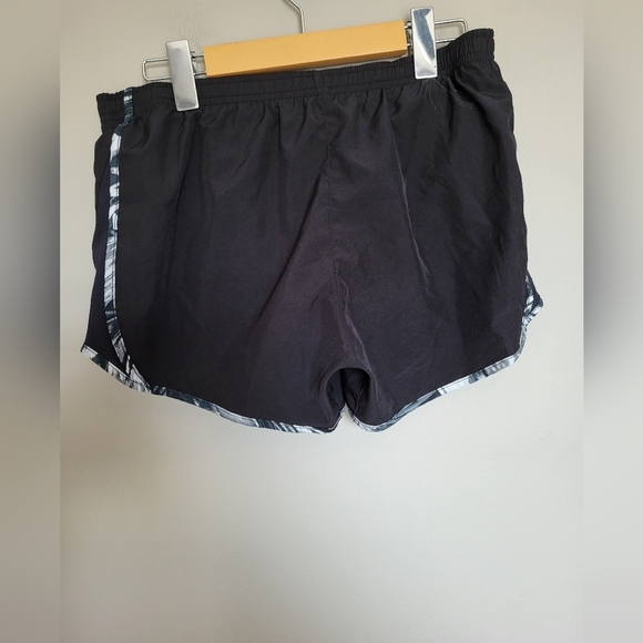 Nike Black Running Shorts with White Logo, Size Small (28) - Picture 2 of 5